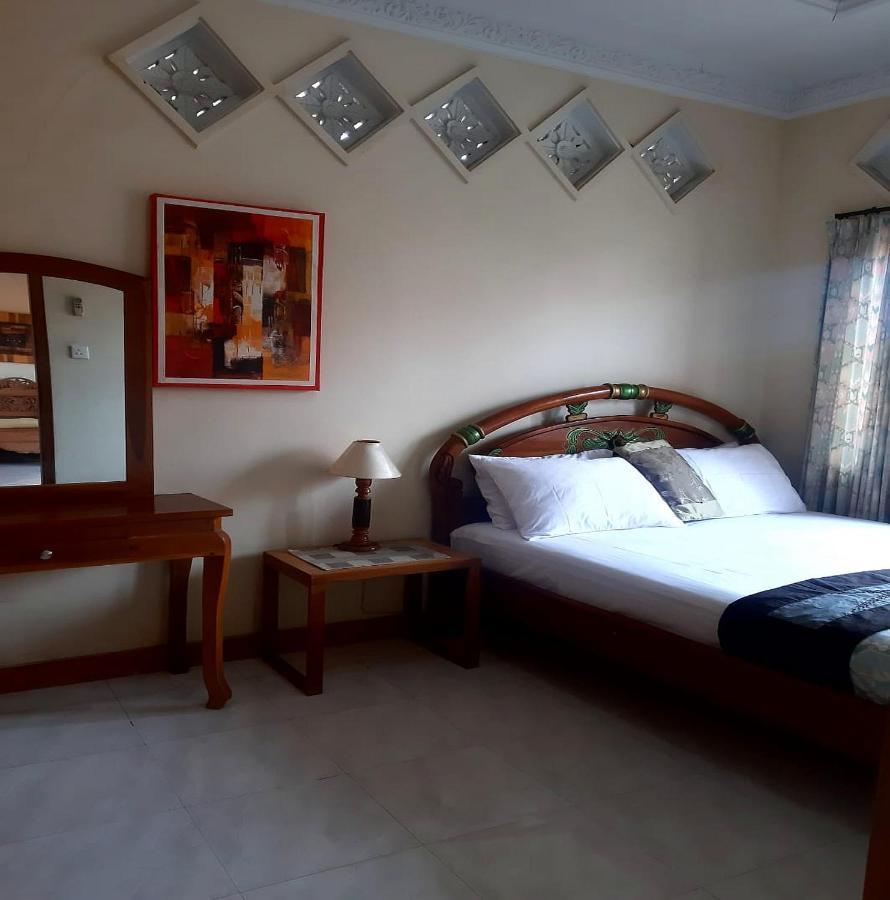 The Reinhold Guesthouse Bali Kerobokan  Exterior photo