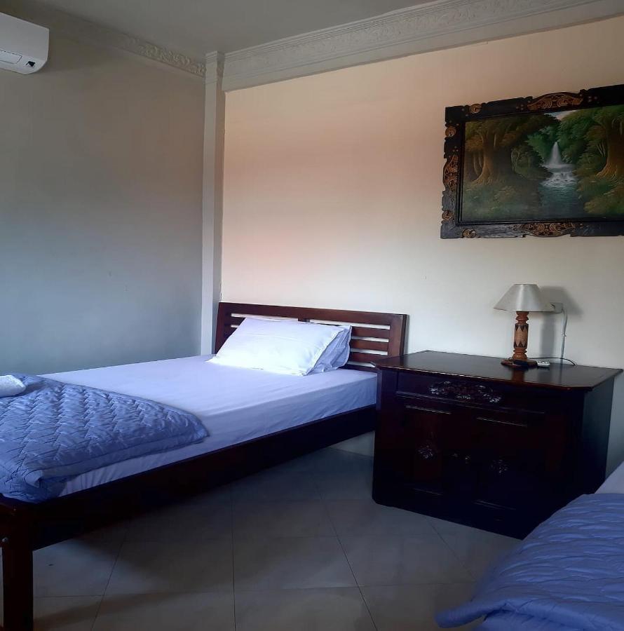 The Reinhold Guesthouse Bali Kerobokan  Exterior photo