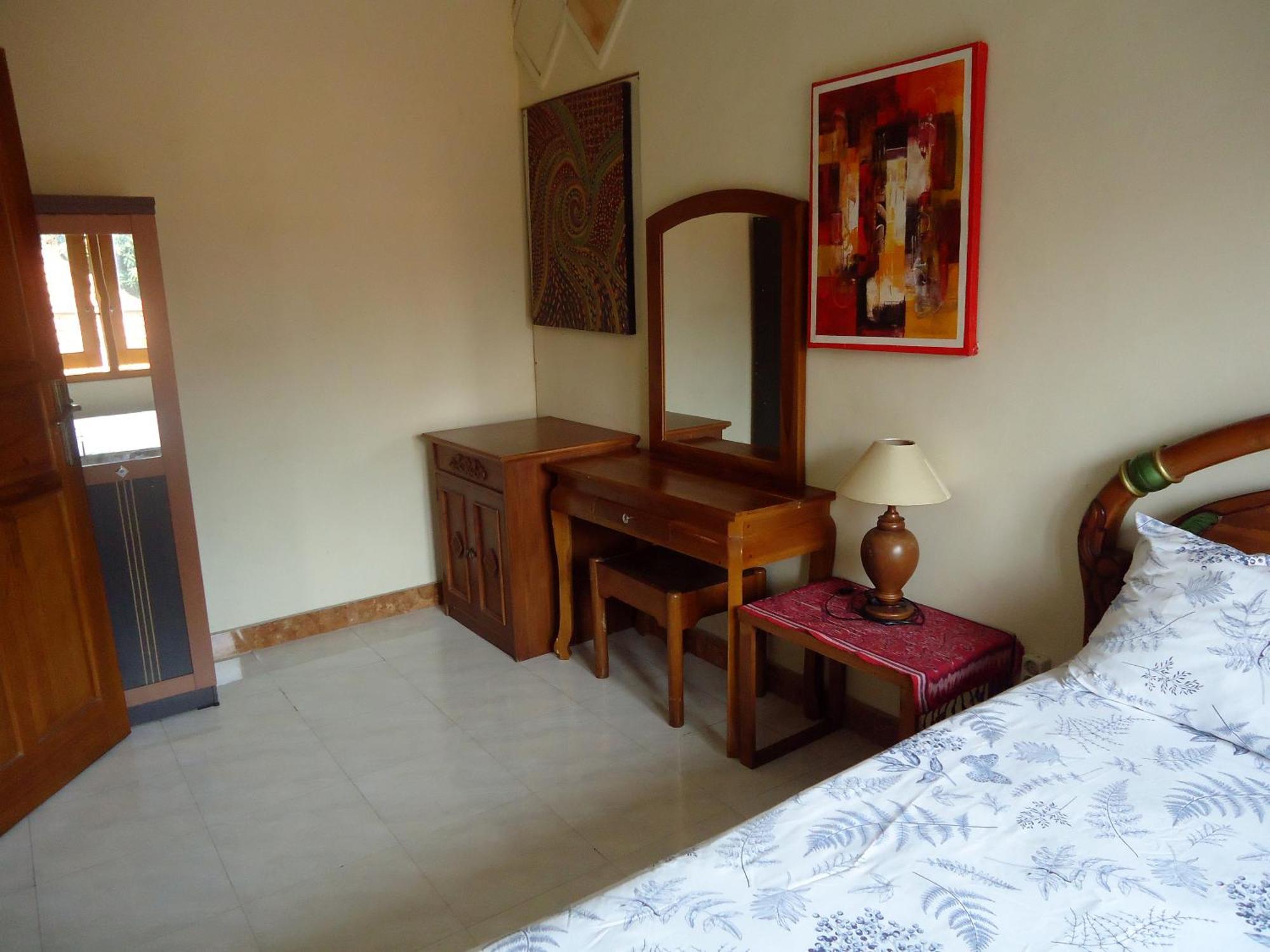 The Reinhold Guesthouse Bali Kerobokan  Exterior photo