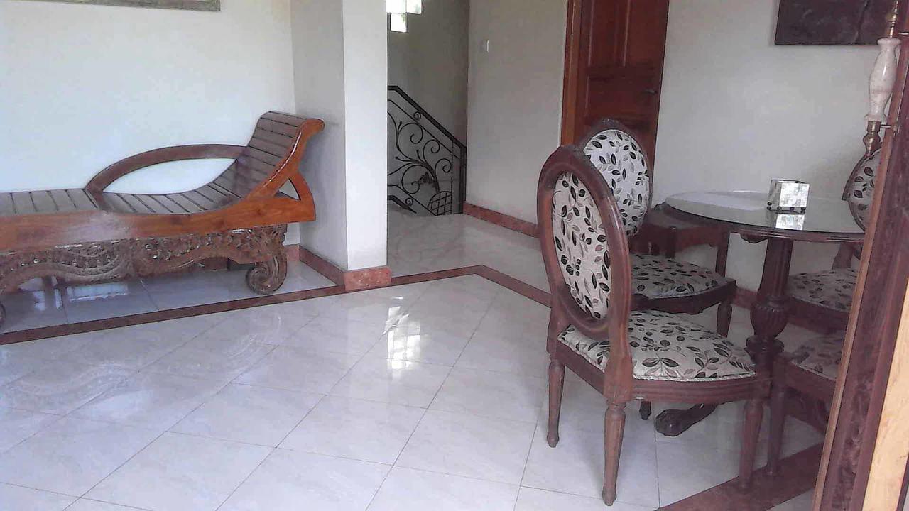 The Reinhold Guesthouse Bali Kerobokan  Exterior photo